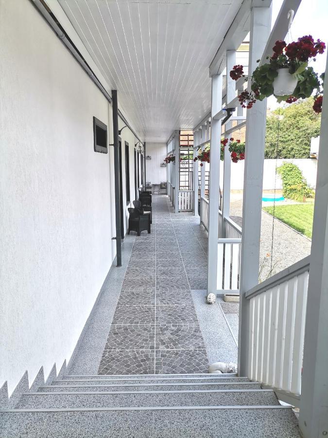 Casa J. Gusbeth Apartamento Braşov Exterior foto